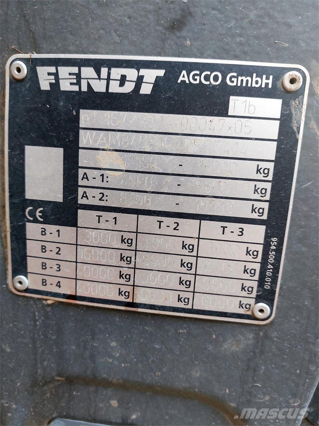 Fendt 824 Vario Traktorid