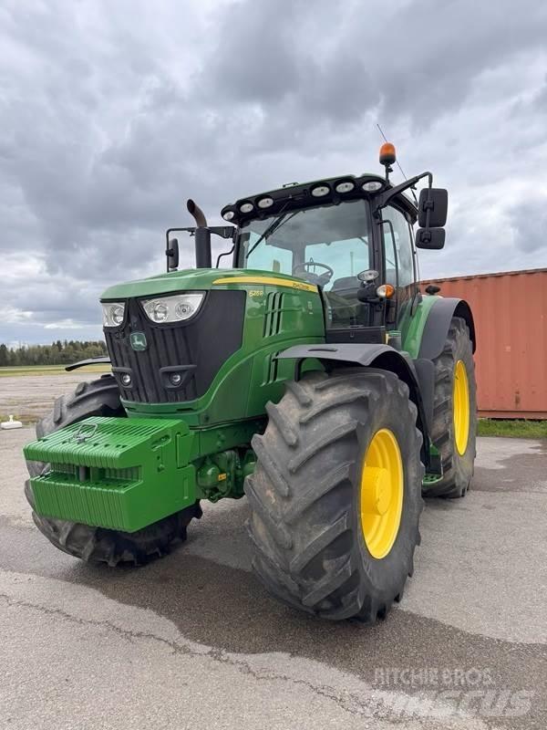 John Deere 6215R Traktorid