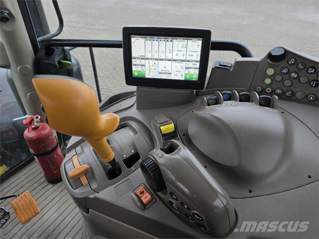 John Deere 6215R Traktorid