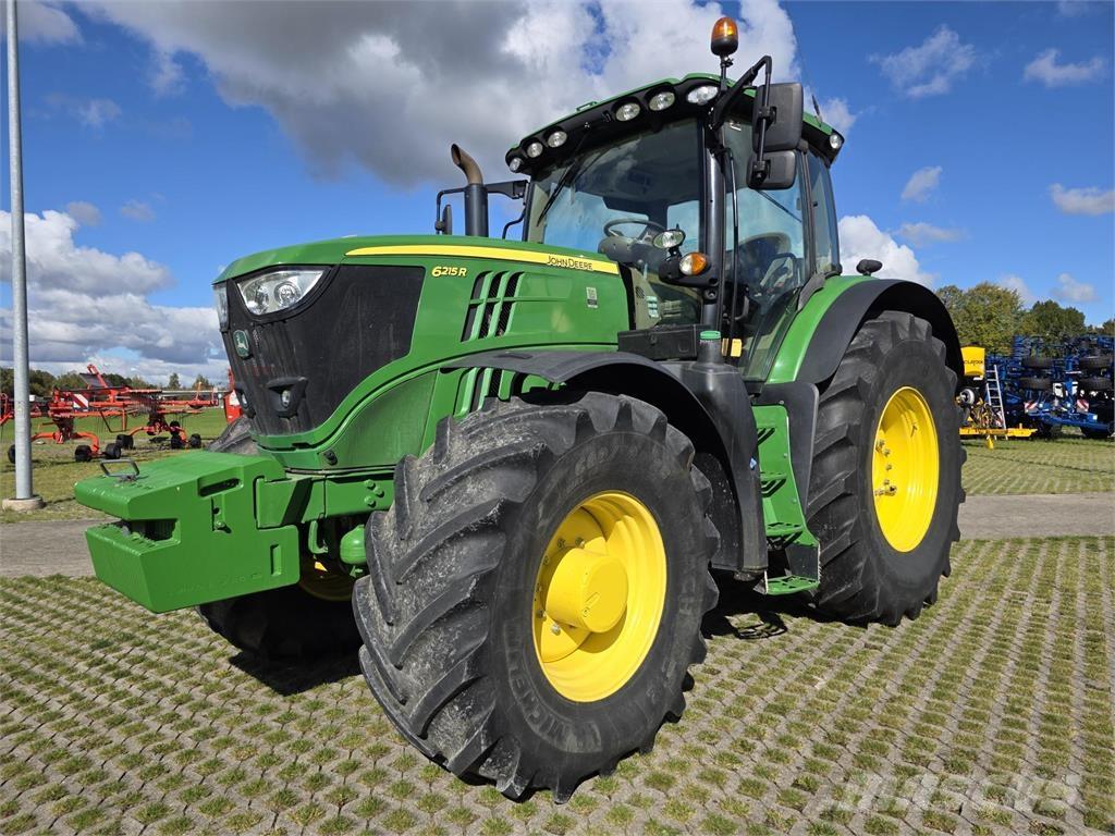 John Deere 6215R Traktorid