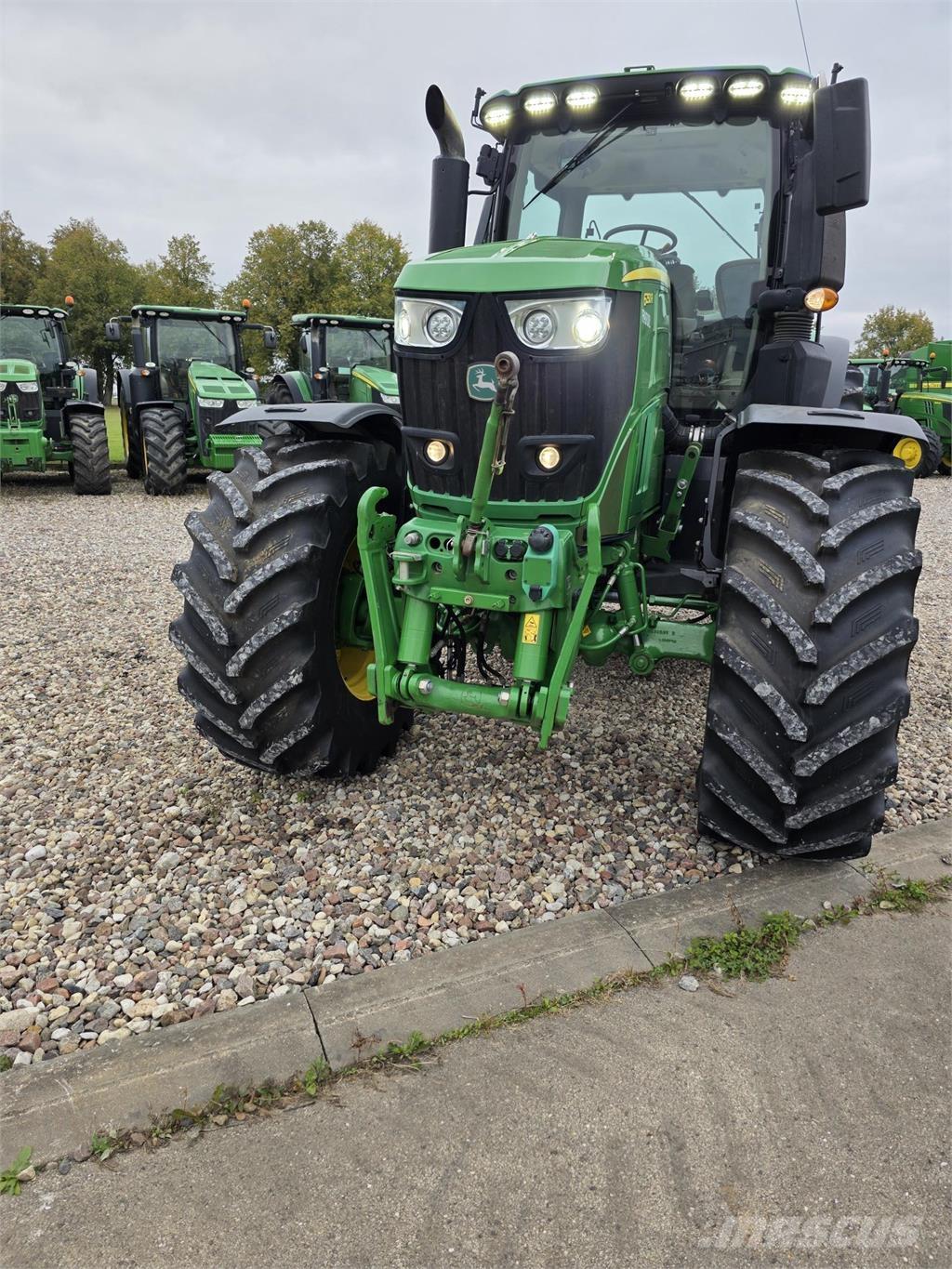 John Deere 6250R Traktorid