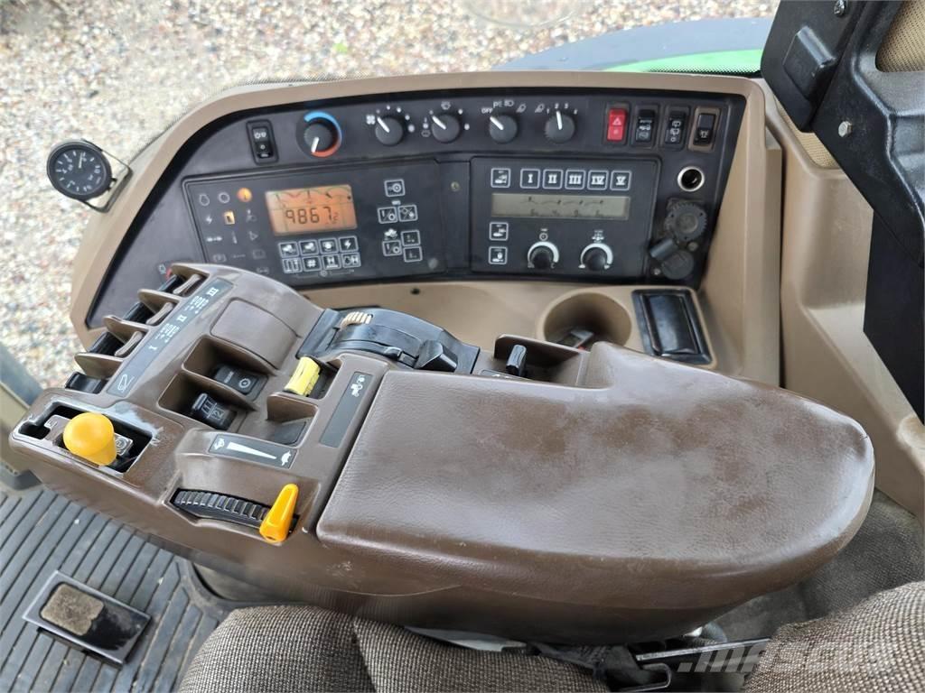 John Deere 8220 Traktorid