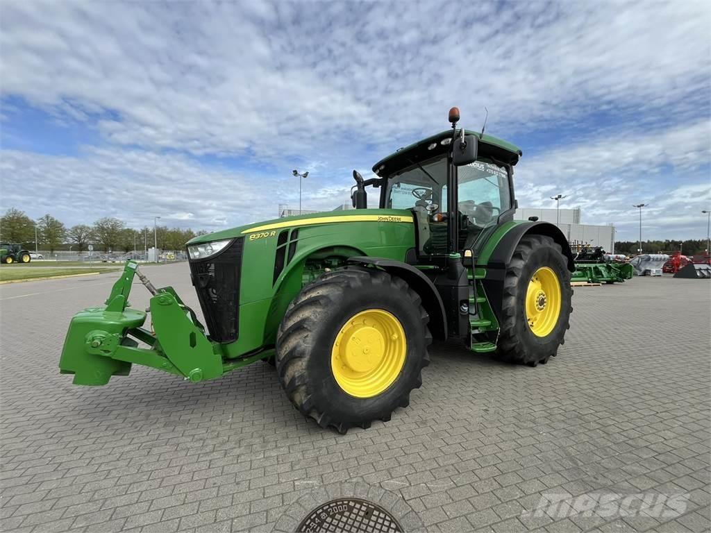 John Deere 8370R Traktorid