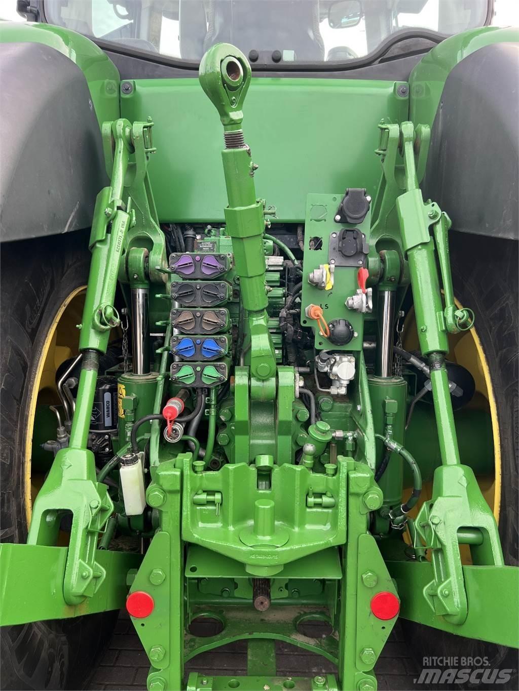 John Deere 8400R Traktorid