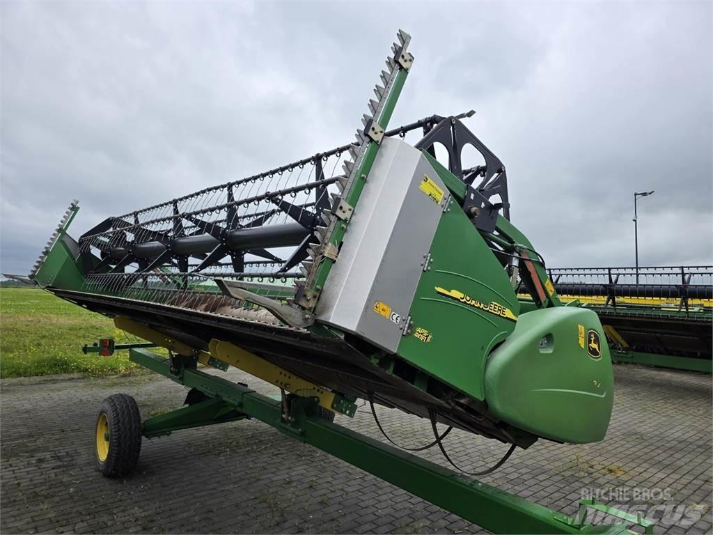 John Deere T660 Teraviljakombainid