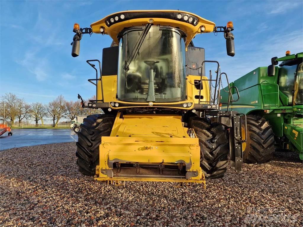 New Holland CX8.85 Teraviljakombainid