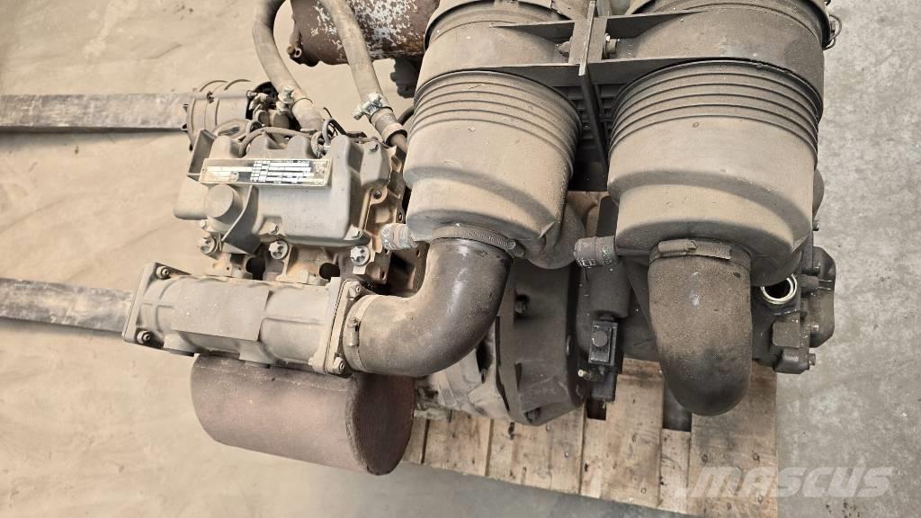 Deutz F2M1011 Mootorid