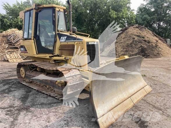 CAT D5G XL Buldooserid