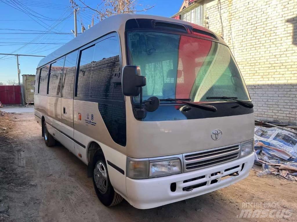 Toyota Coaster Bus Väikebussid
