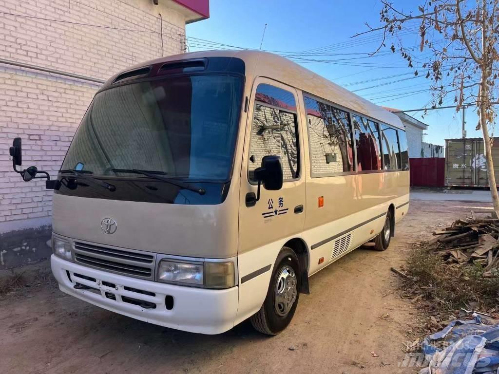 Toyota Coaster Bus Väikebussid