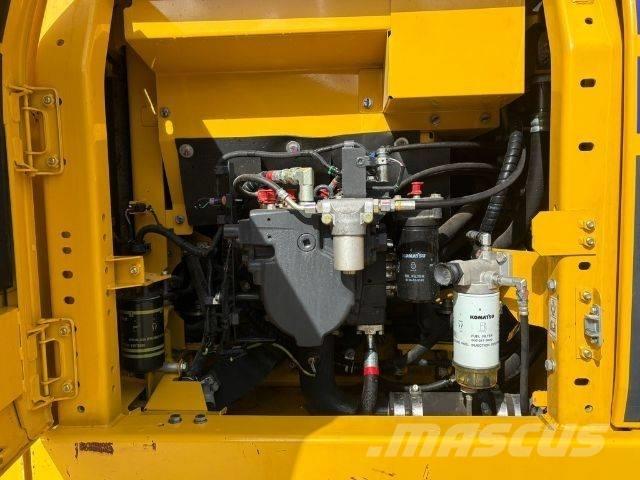 Komatsu PC 210 LC-11 Roomikekskavaatorid