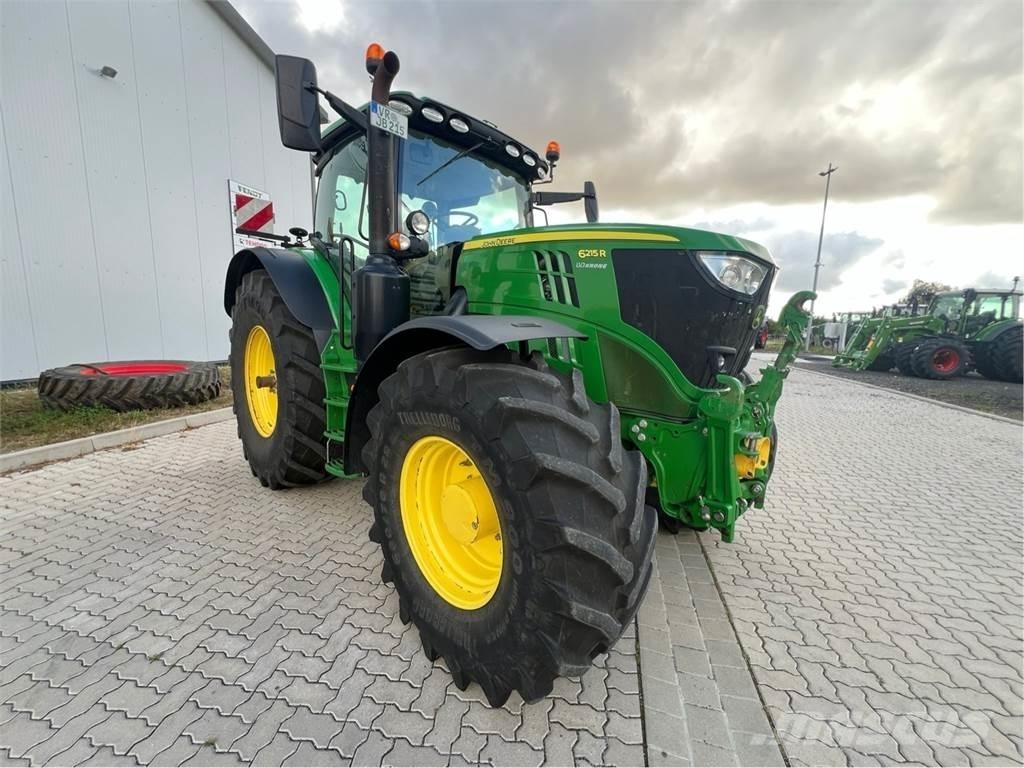 John Deere 6215 R Traktorid