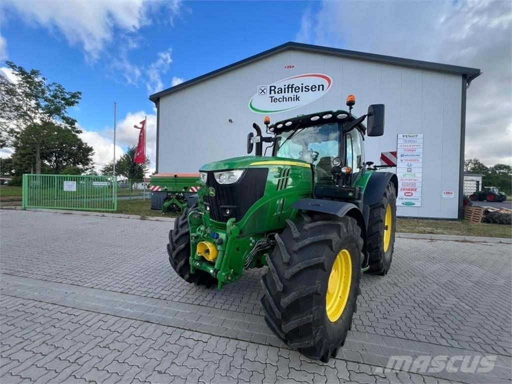 John Deere 6215 R Traktorid