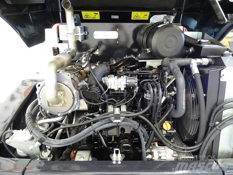 Yanmar V100-5 Rataslaadurid