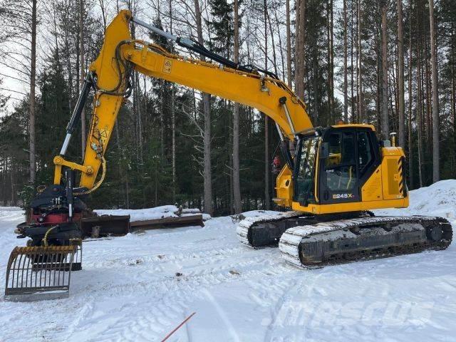 JCB 245 XR Roomikekskavaatorid