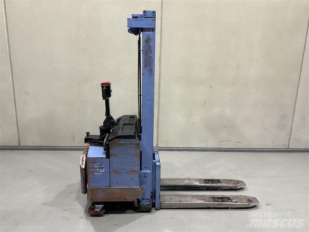 BT LSV 1250 E Platvormiga virnastajad