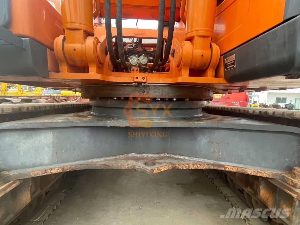 Doosan DX500 LCA Roomikekskavaatorid