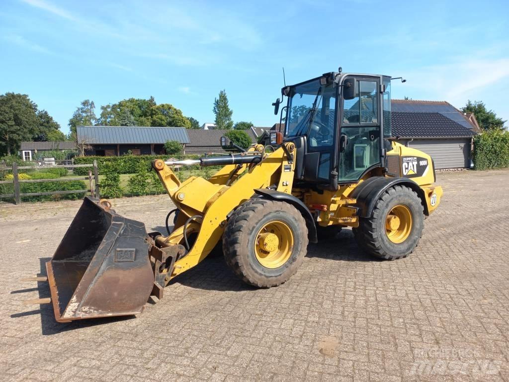 CAT 908 H Rataslaadurid