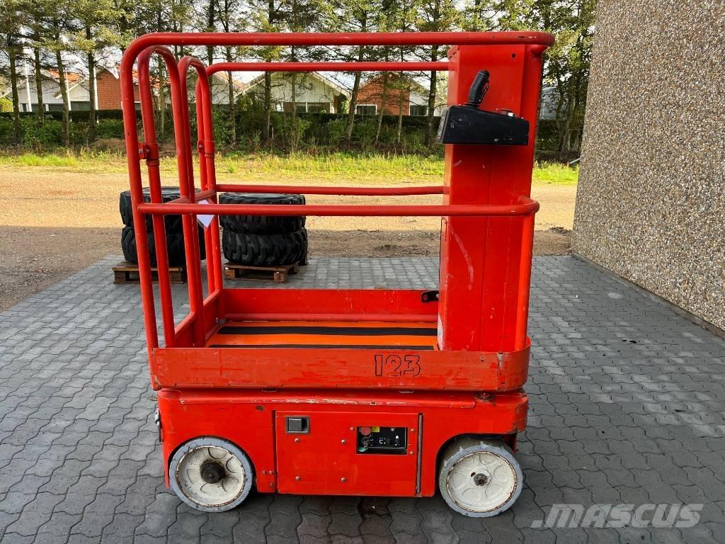 Snorkel TM 12 Vertikaalsed mast tõstukid