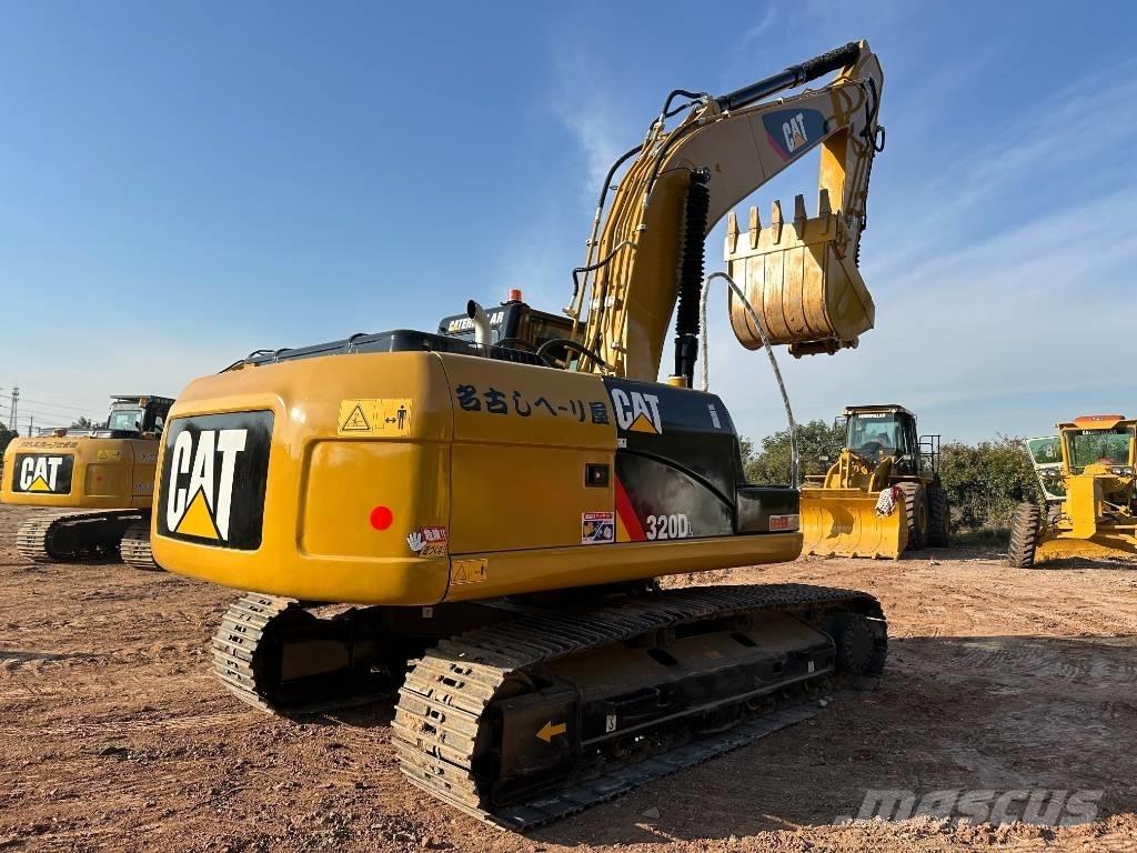 CAT 320 D L Roomikekskavaatorid