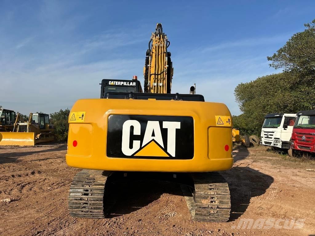 CAT 320 D L Roomikekskavaatorid