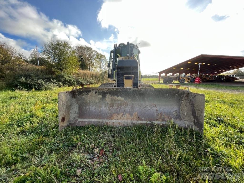 CAT D 4 K 2 LGP Buldooserid
