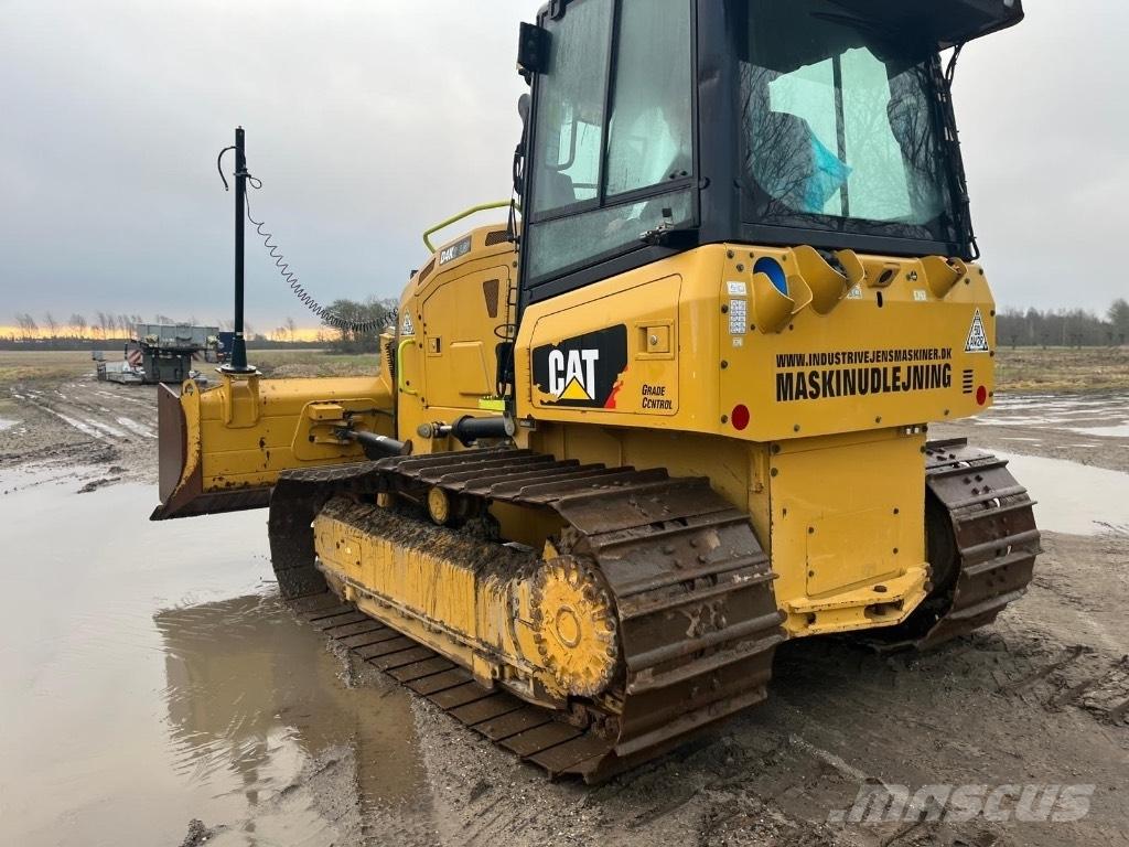 CAT D 4 K 2 LGP Buldooserid