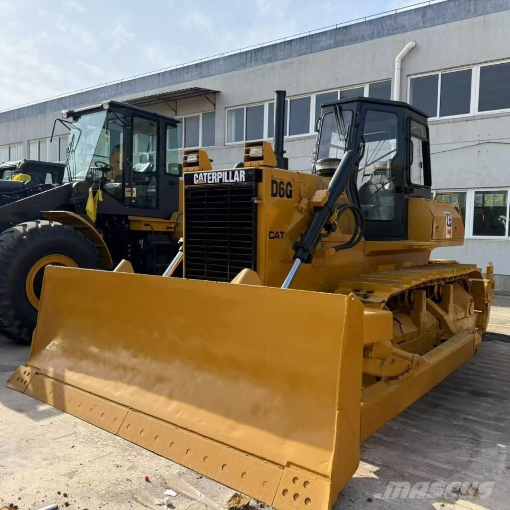 CAT D6G Buldooserid