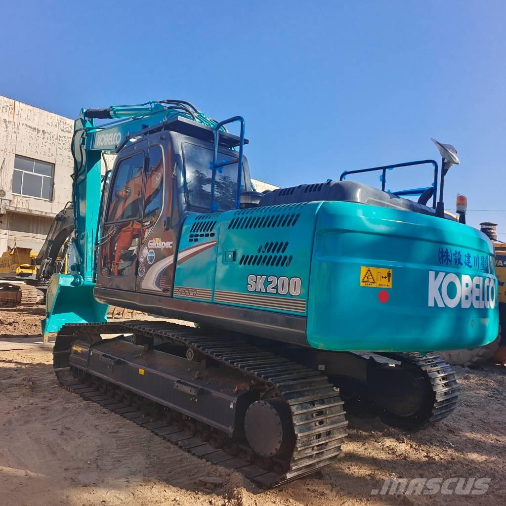 Kobelco SK200-8 Roomikekskavaatorid