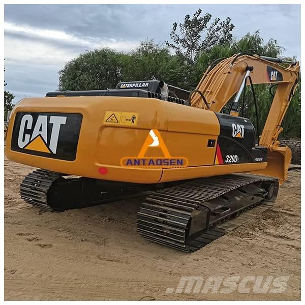 CAT CAT 320D Roomikekskavaatorid