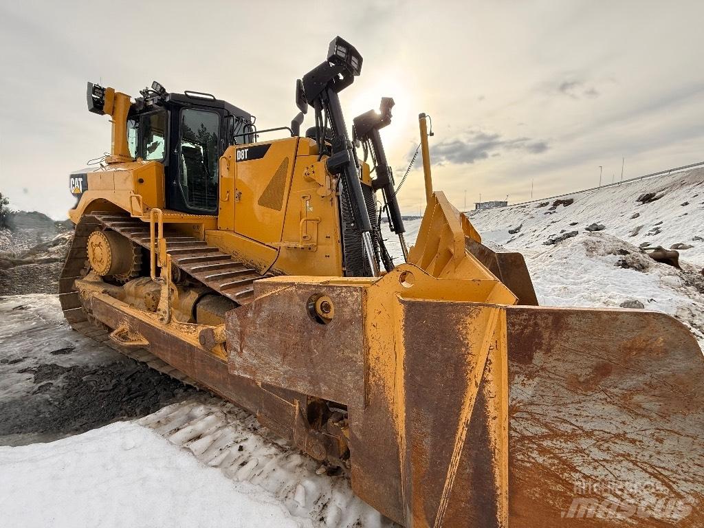 CAT D8T Buldooserid