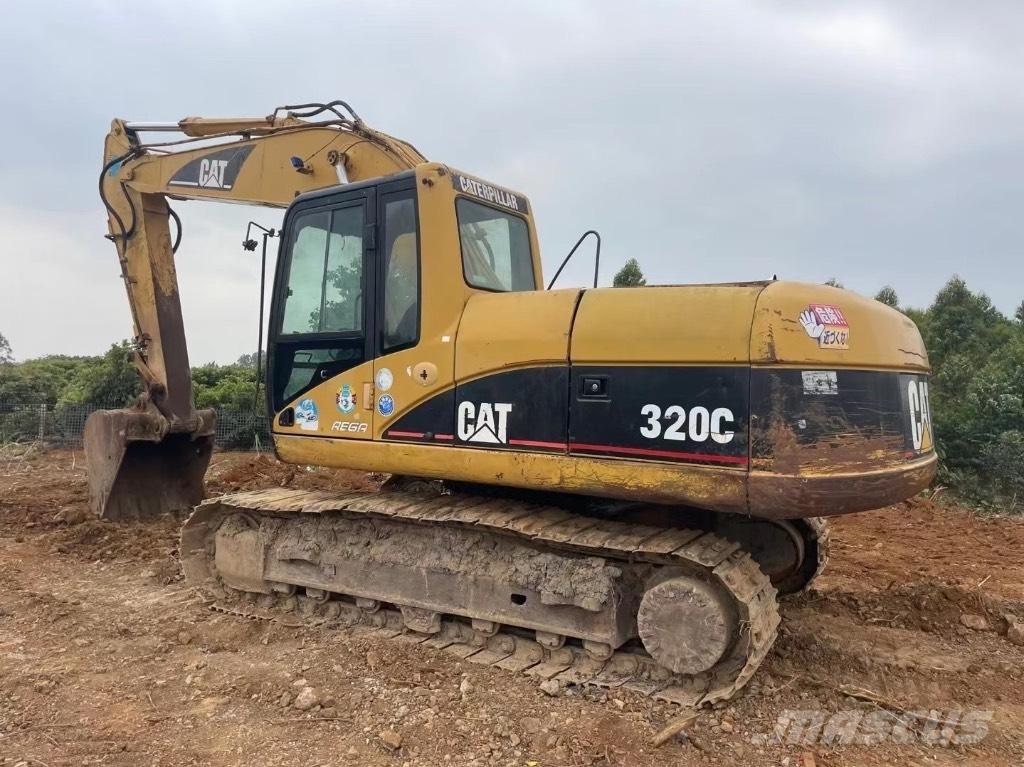 CAT 320 C Roomikekskavaatorid