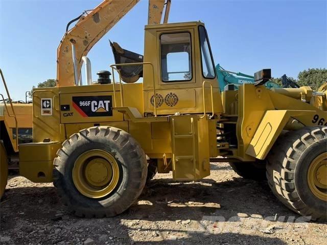CAT 966 F Rataslaadurid