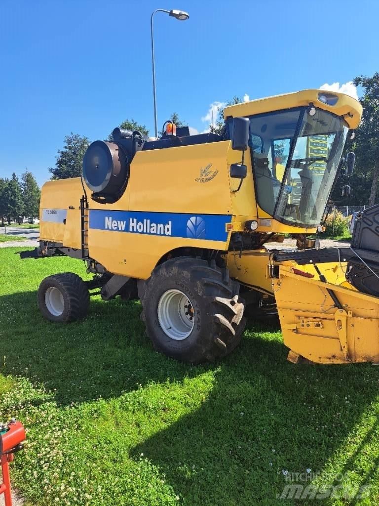 New Holland TC5050 Teraviljakombainid