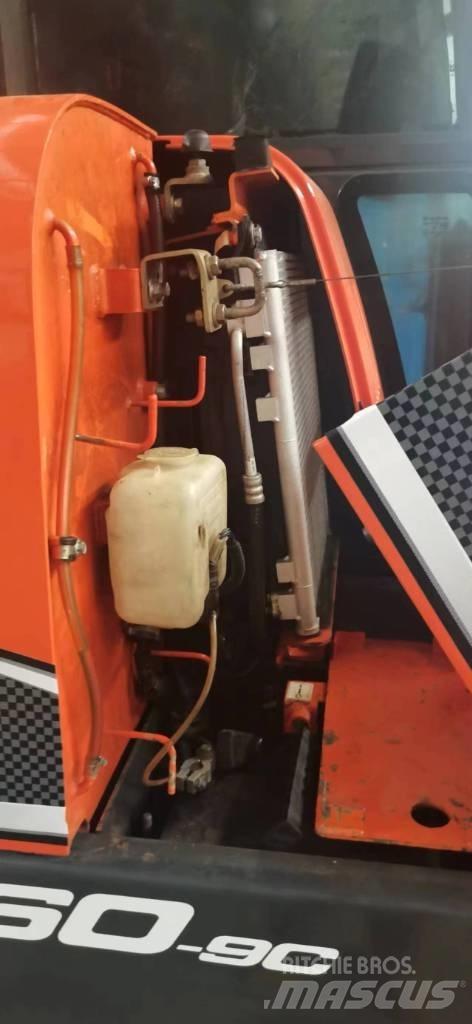 Doosan 60-9c Roomikekskavaatorid