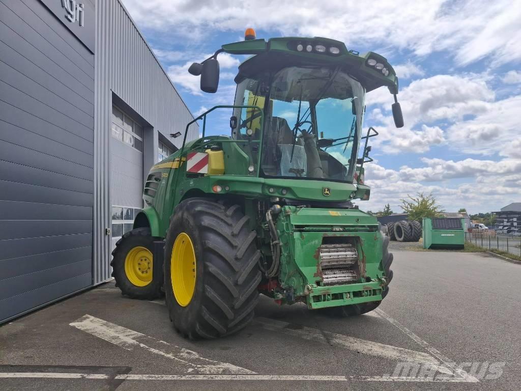 John Deere 7300 i Silokombainid