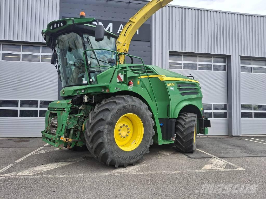 John Deere 7300 i Silokombainid
