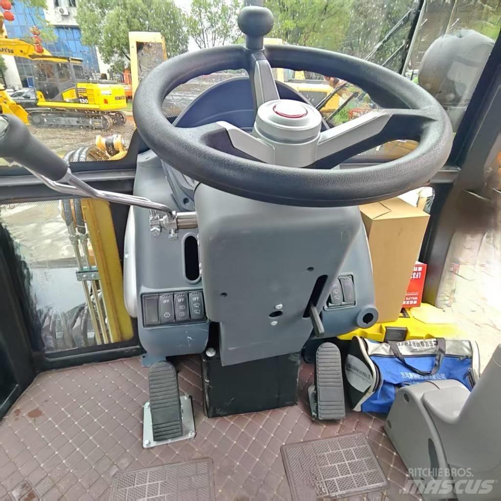 CAT 420 F Ekskavaatorlaadurid