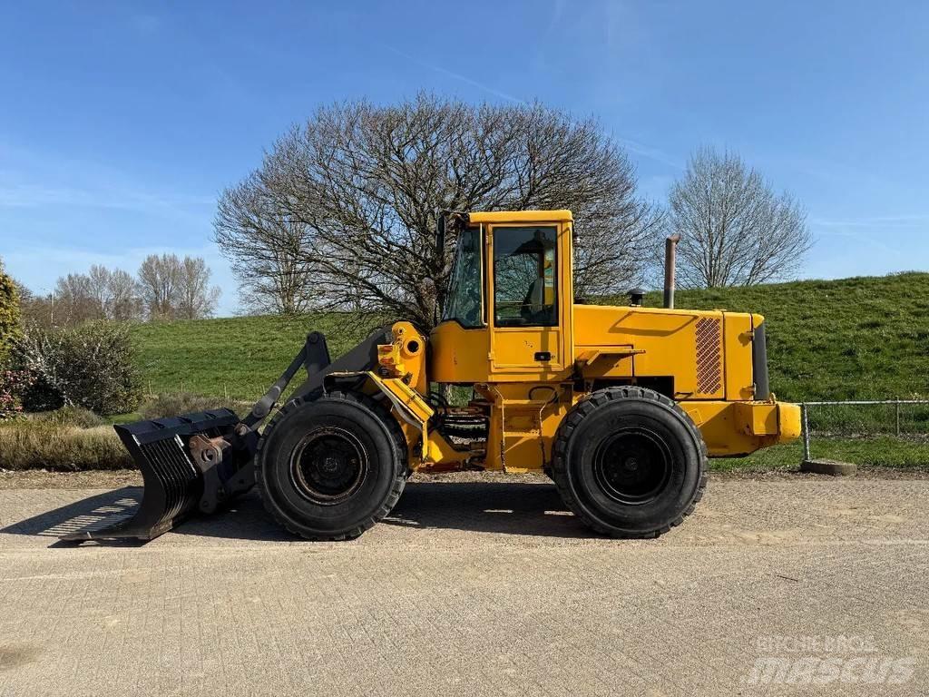 Volvo L70D Rataslaadurid