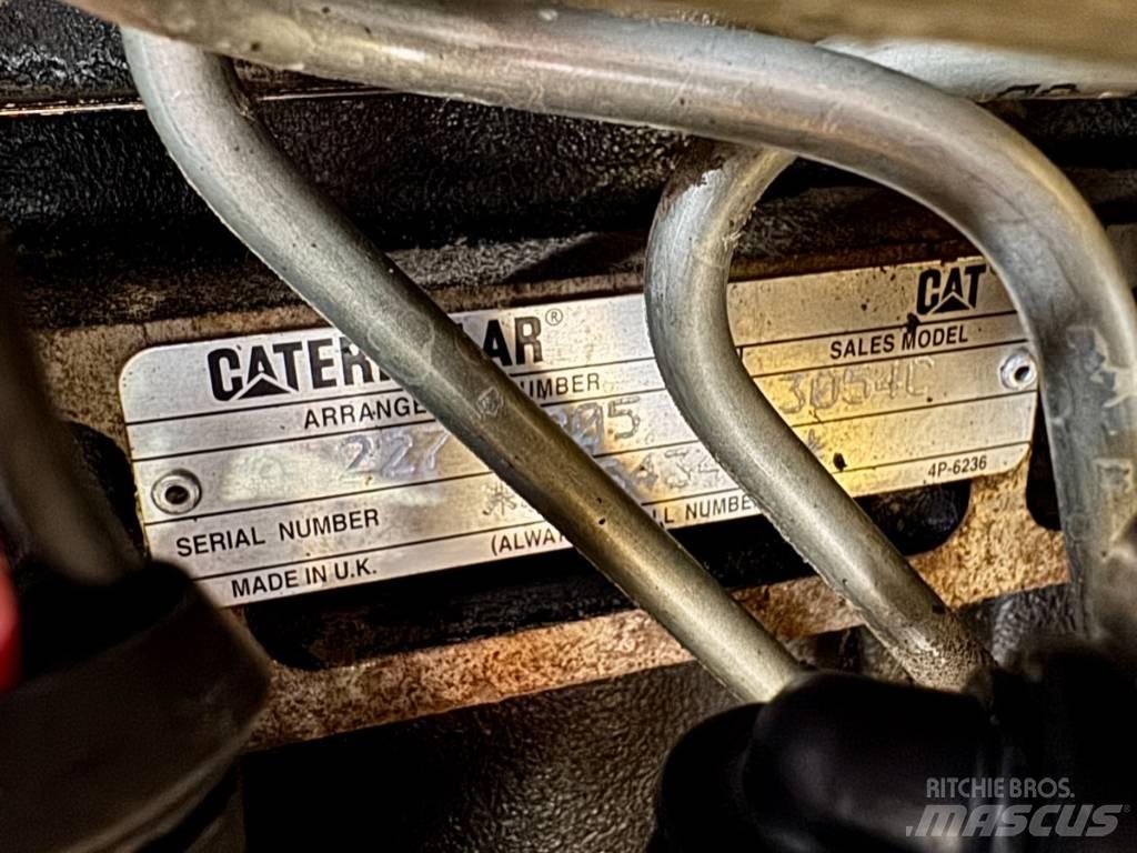 CAT 432 E Ekskavaatorlaadurid