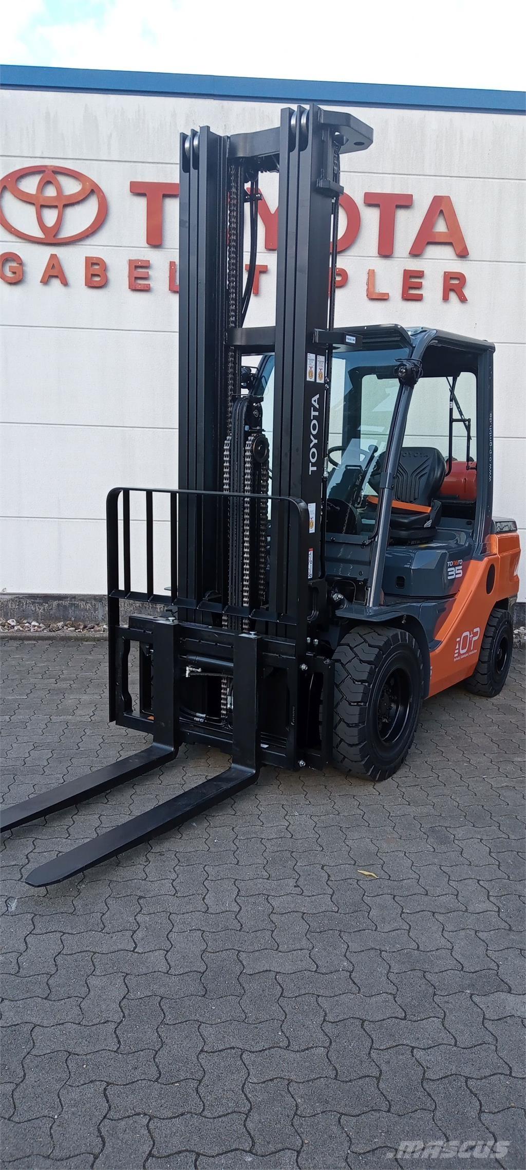 Toyota 02-8FGJF35 Gaasitõstukid