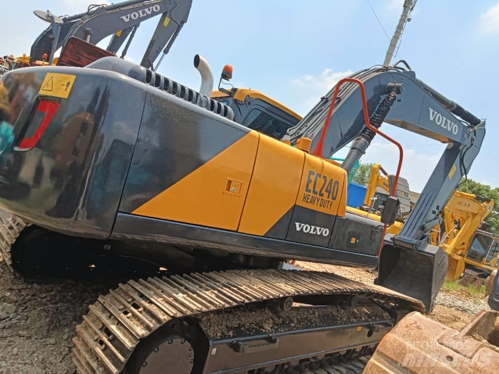 Volvo EC 240 Roomikekskavaatorid