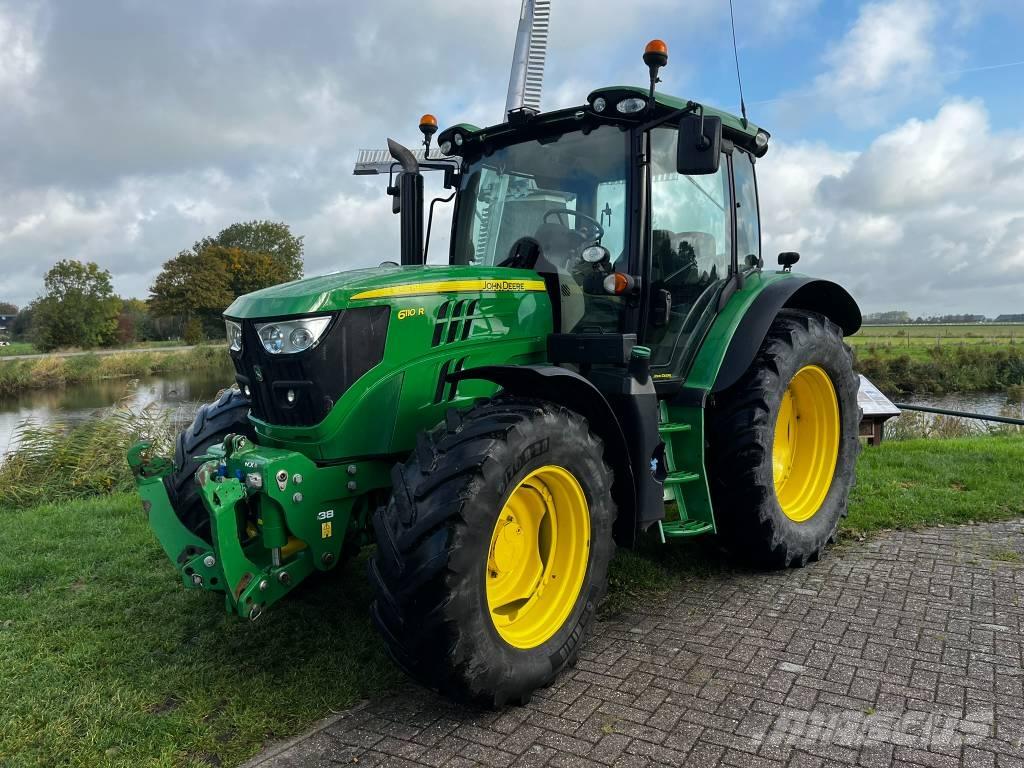 John Deere 6110 R Traktorid