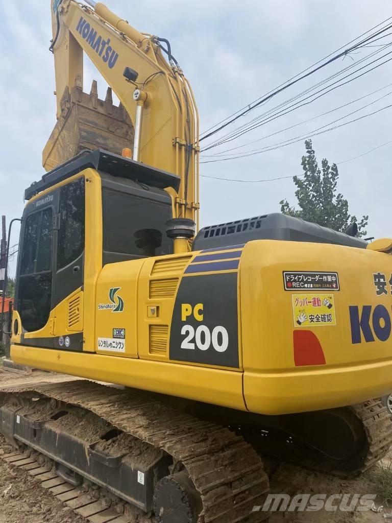 Komatsu pc200-8 Roomikekskavaatorid