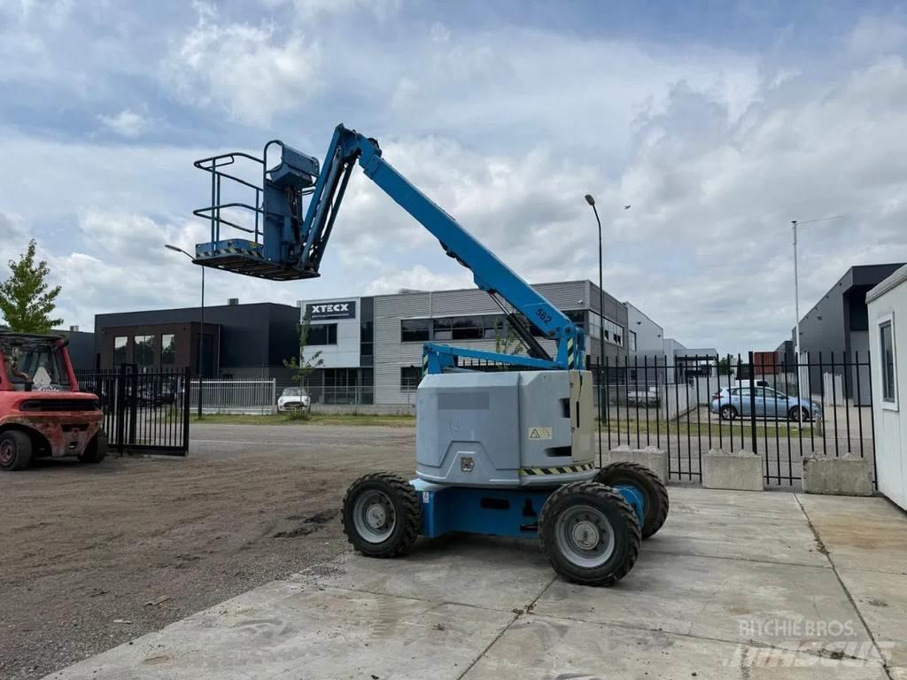 Genie Z34-22 Iseliikuvad poomtõstukid