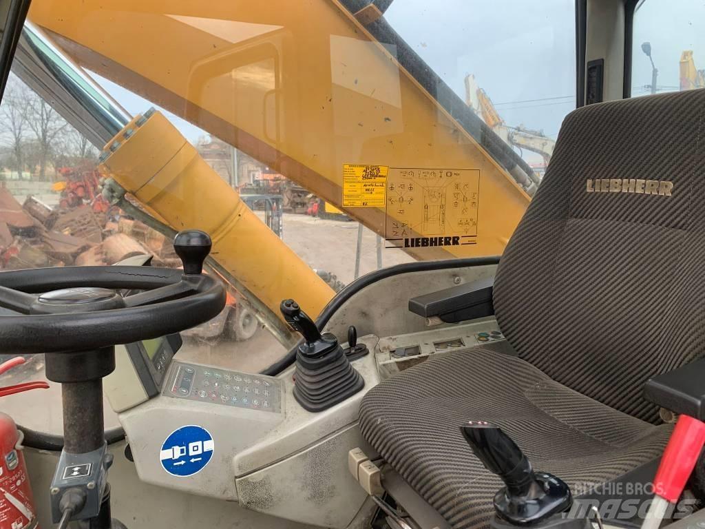 Liebherr A 904 C Ratasekskavaatorid