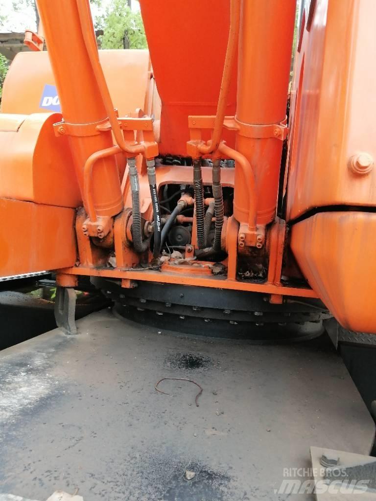 Doosan DH 150 W-7 Roomikekskavaatorid