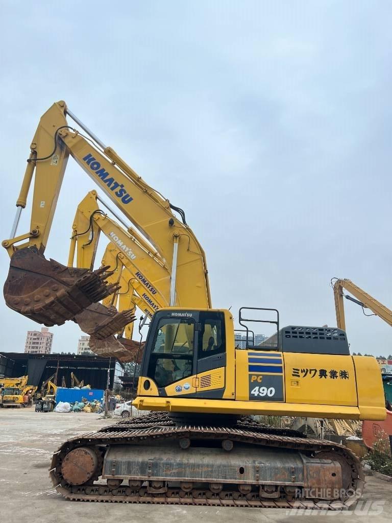 Komatsu PC 490 Roomikekskavaatorid