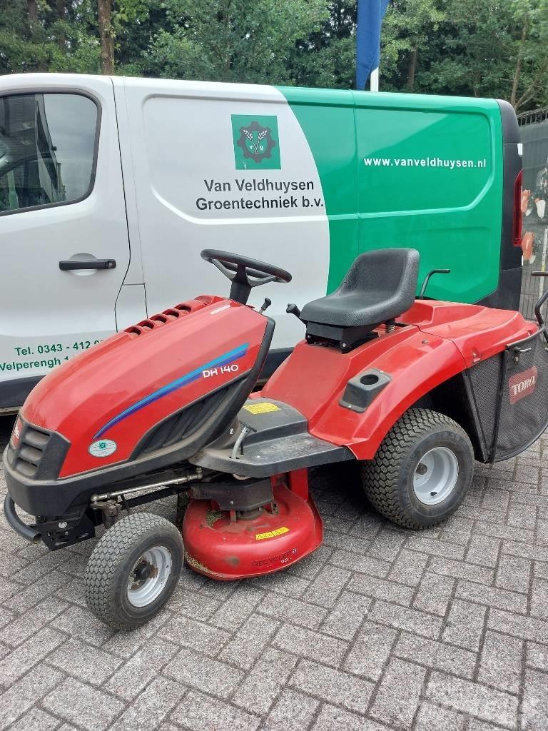 Toro zitmaaier DH140 Murutraktorid