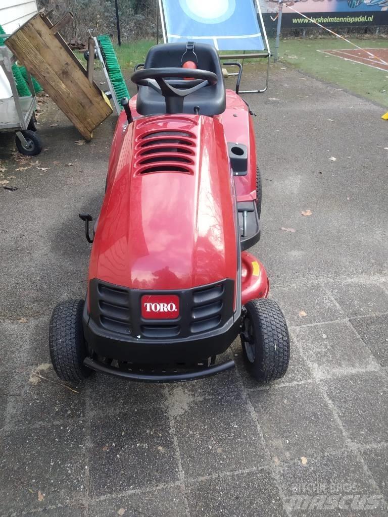 Toro zitmaaier DH140 Murutraktorid